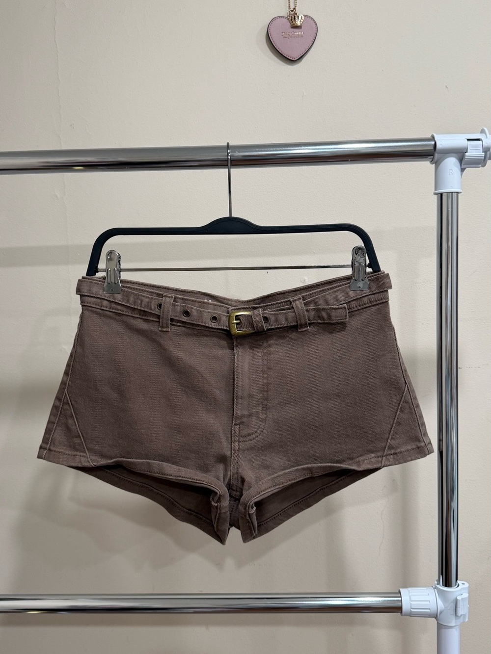 No Boundaries Brown Belted Low Rise Shorts Size 8